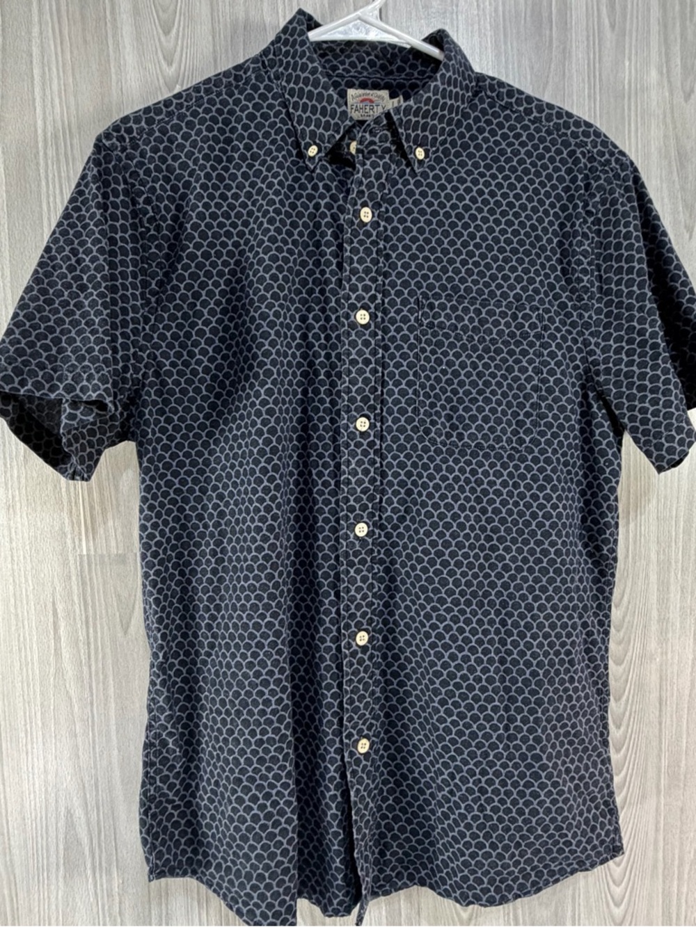 Faherty Playa Reg Fit Short Sleeve Button Down‎ Shirt Navy Midnight Fishscale M
